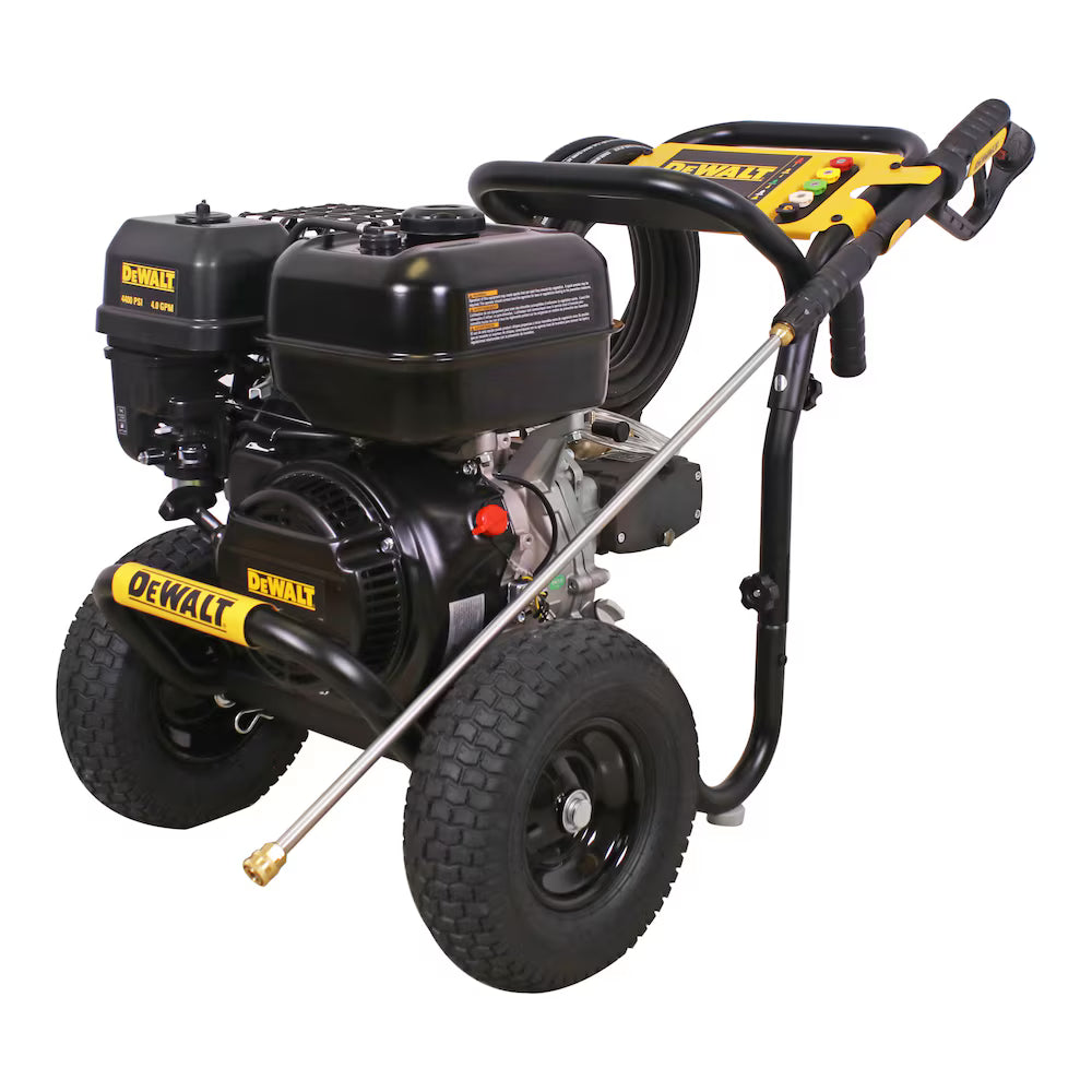 Pulvérisateur à essence à eau froide DeWALT 4400 lb/po² de 4,0 gal/min avec moteur 420 cc